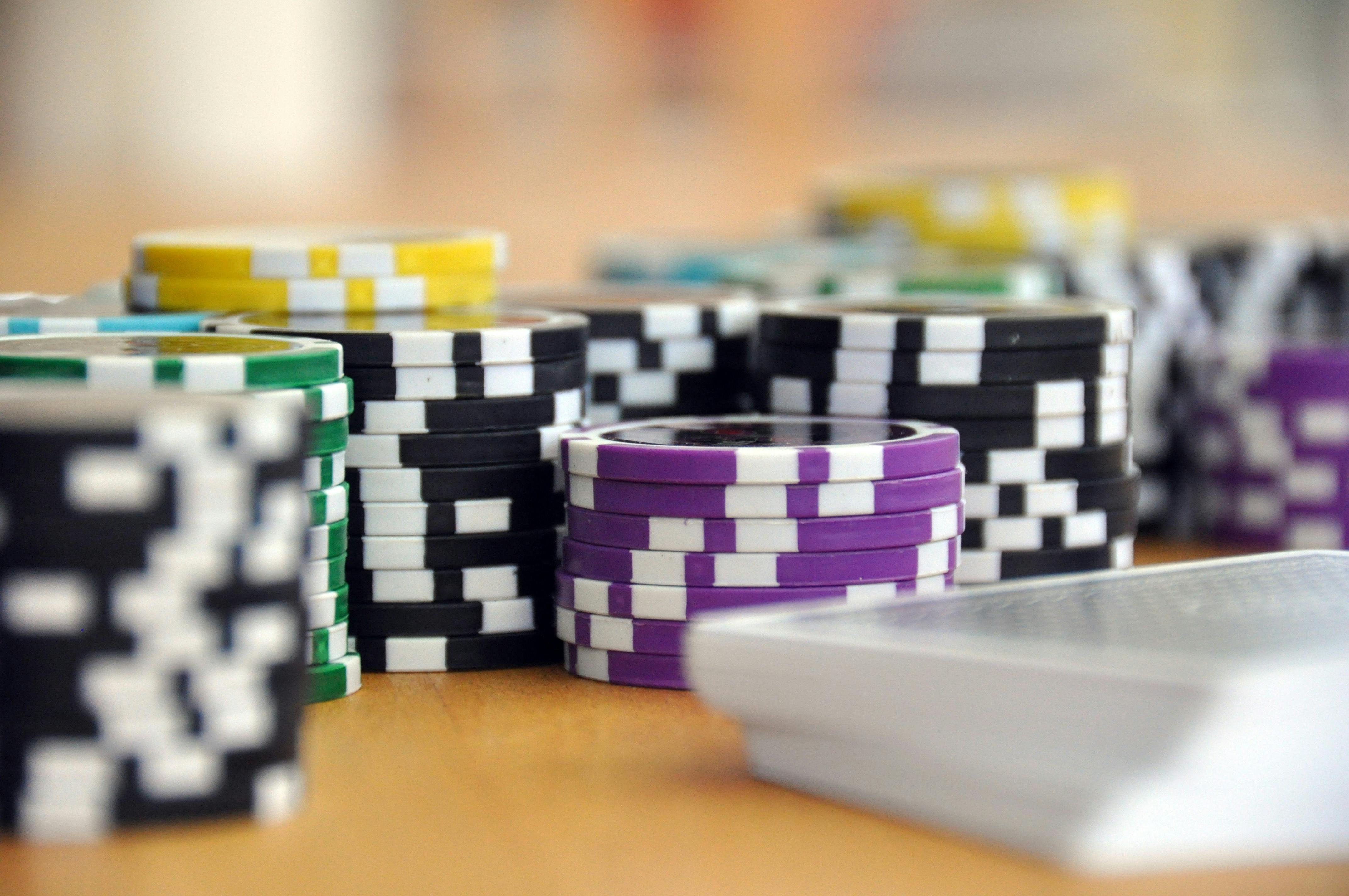 nusa211 slot platform interface showing sportsbook, live dealer, and slots products